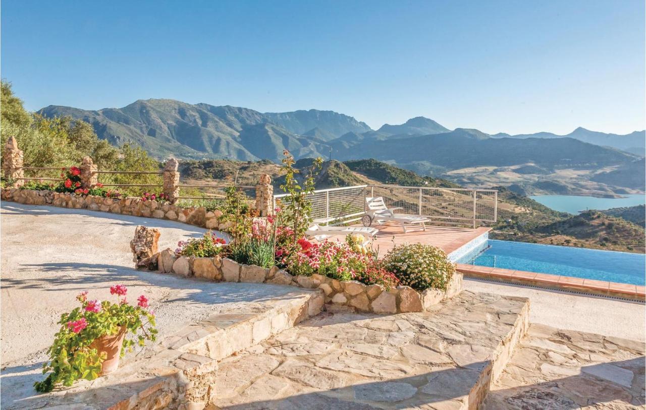 Awesome Home In Cadiz With Swimming Pool El Gastor Εξωτερικό φωτογραφία